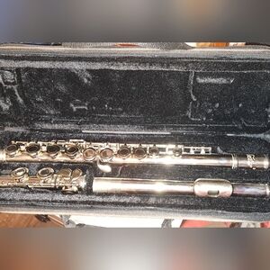 Silver Eastar Flute with Case